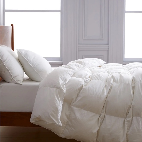 Brand NEW Quince Premium White Down Alternative Comforter - Picture 7 of 10